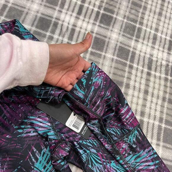 Bally midnight palms mid calf leggings NWT - Picture 9 of 11